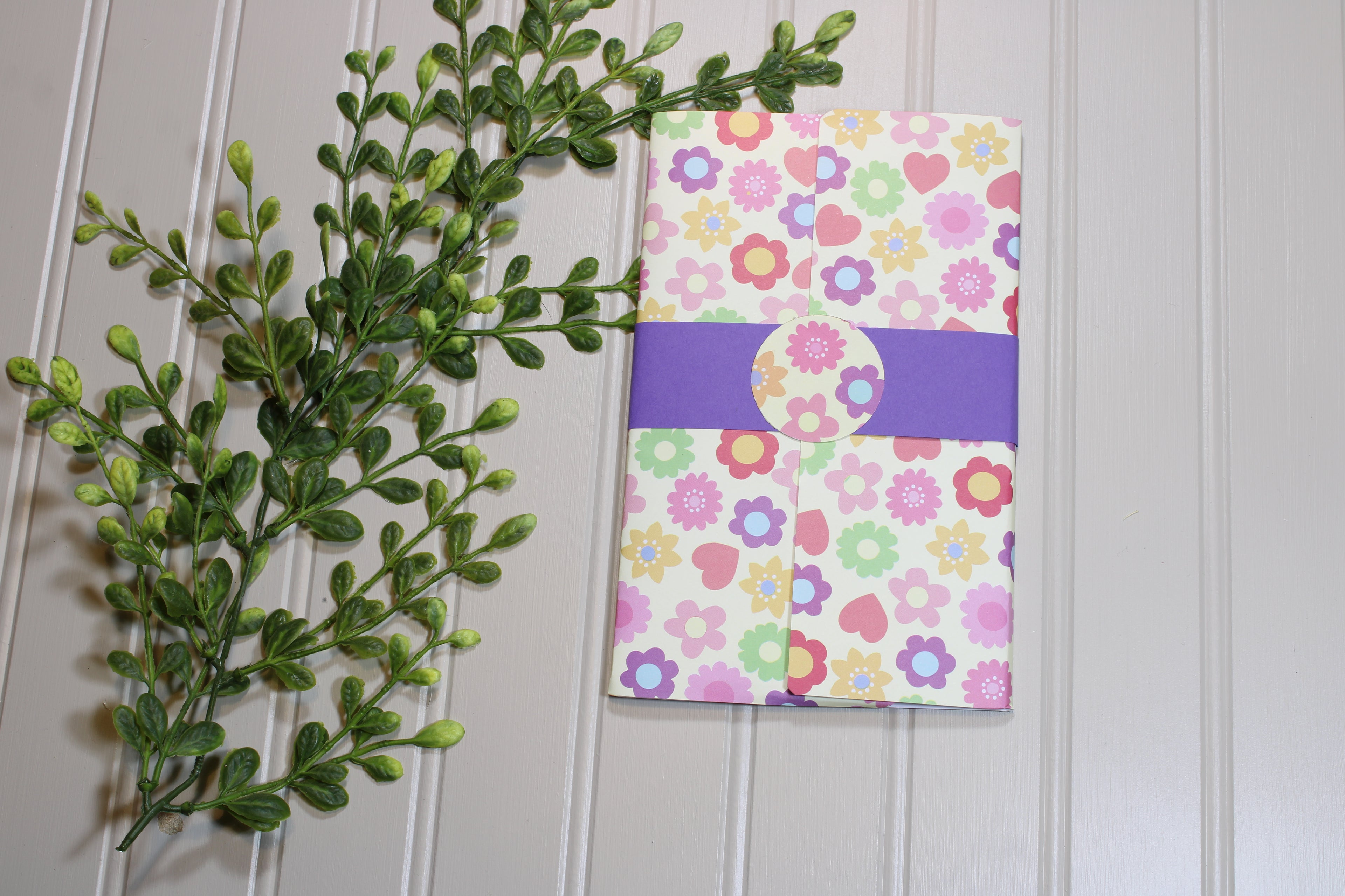 Handmade Daily Notes Folio – 5x8 Legal Pad - Hearts and Flowers